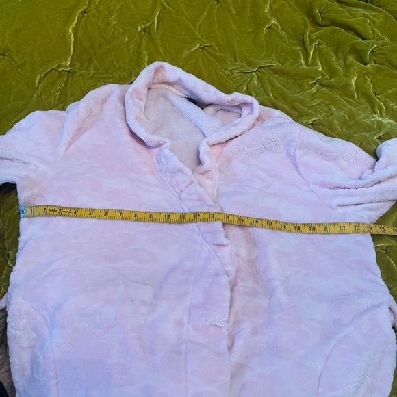 Miss Elaine Pink Ruffled Robe - Picture 4 of 5